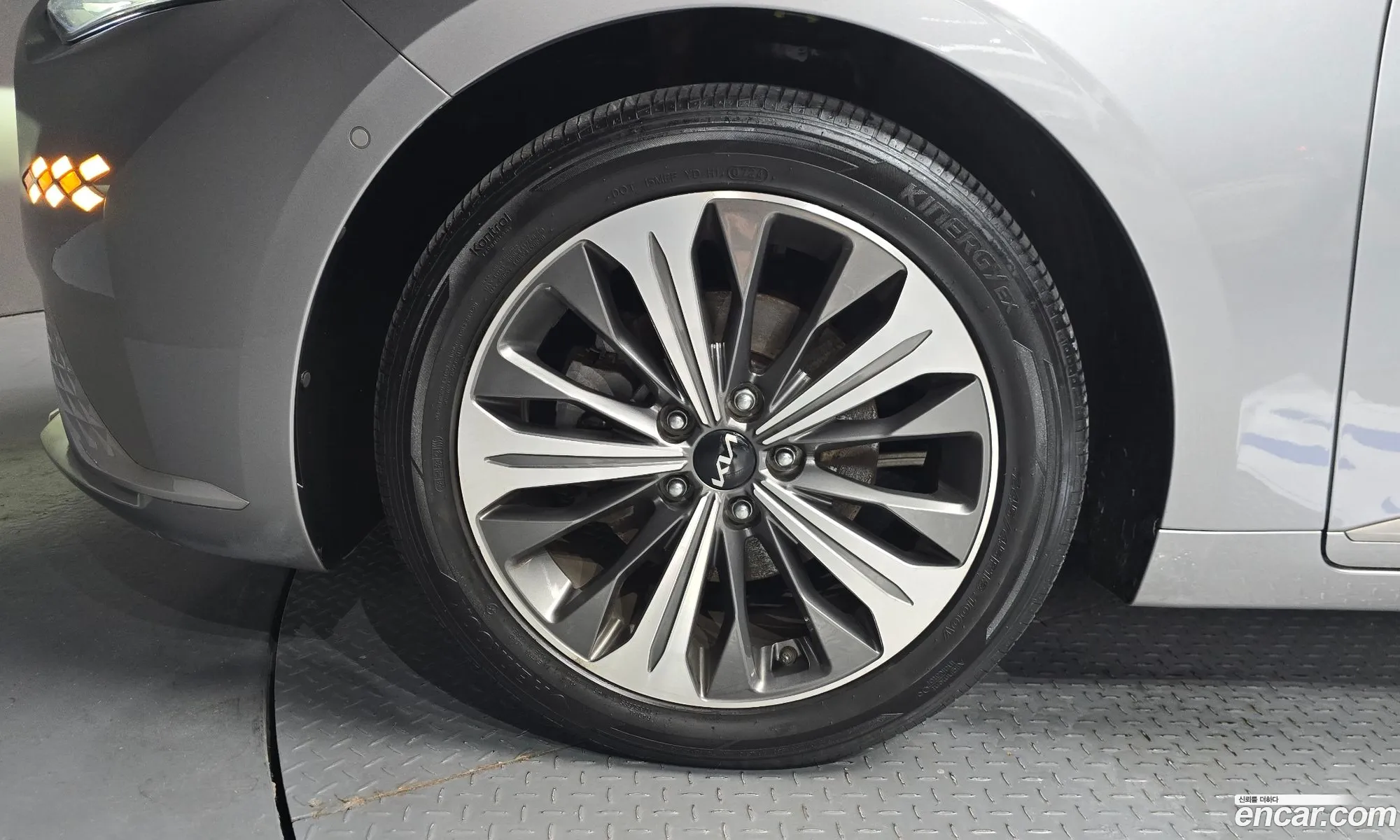 Kia K8 Hybrid 2022 KNAM2411BNA021452 — 27