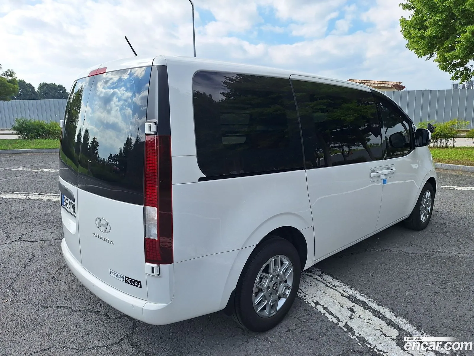 Hyundai Staria 2025 — 9
