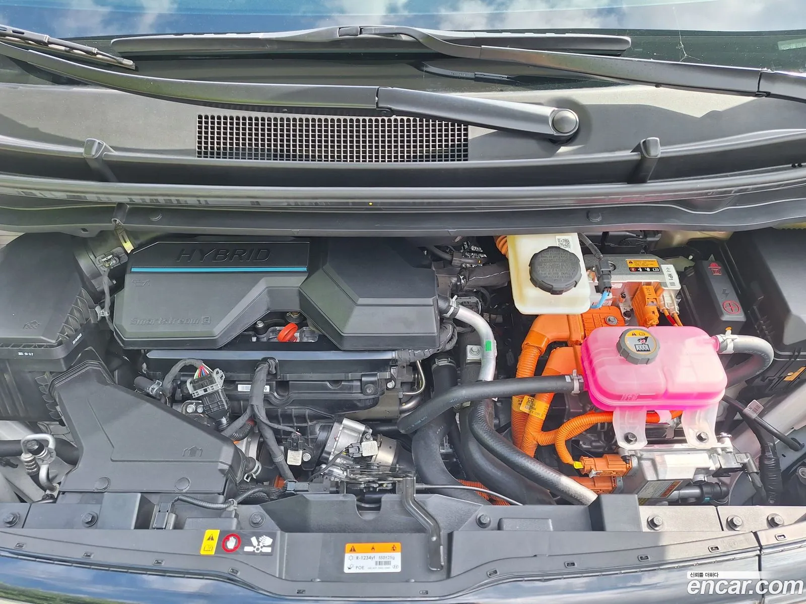 Hyundai Staria 2025 — 16