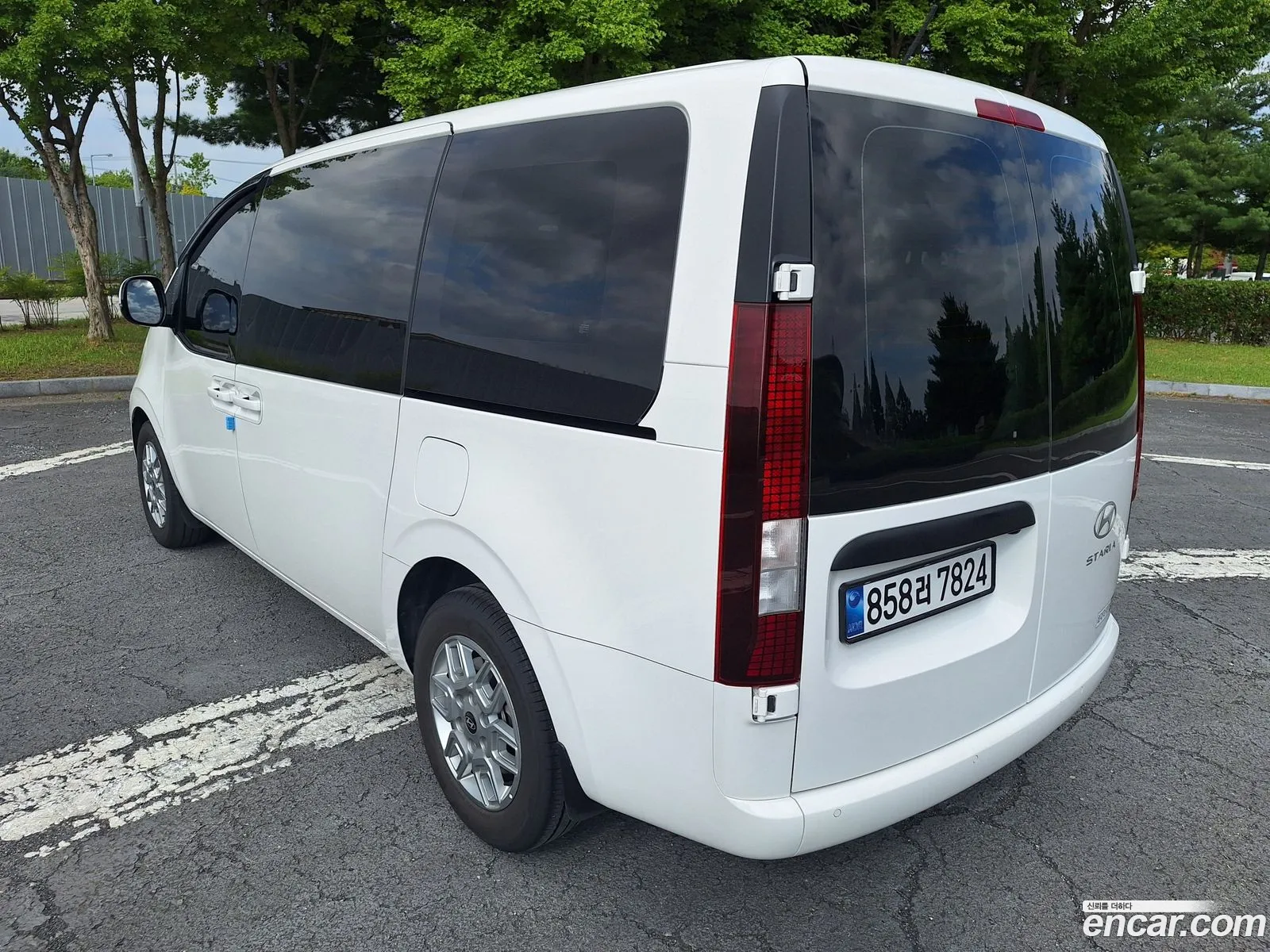 Hyundai Staria 2025 — 6