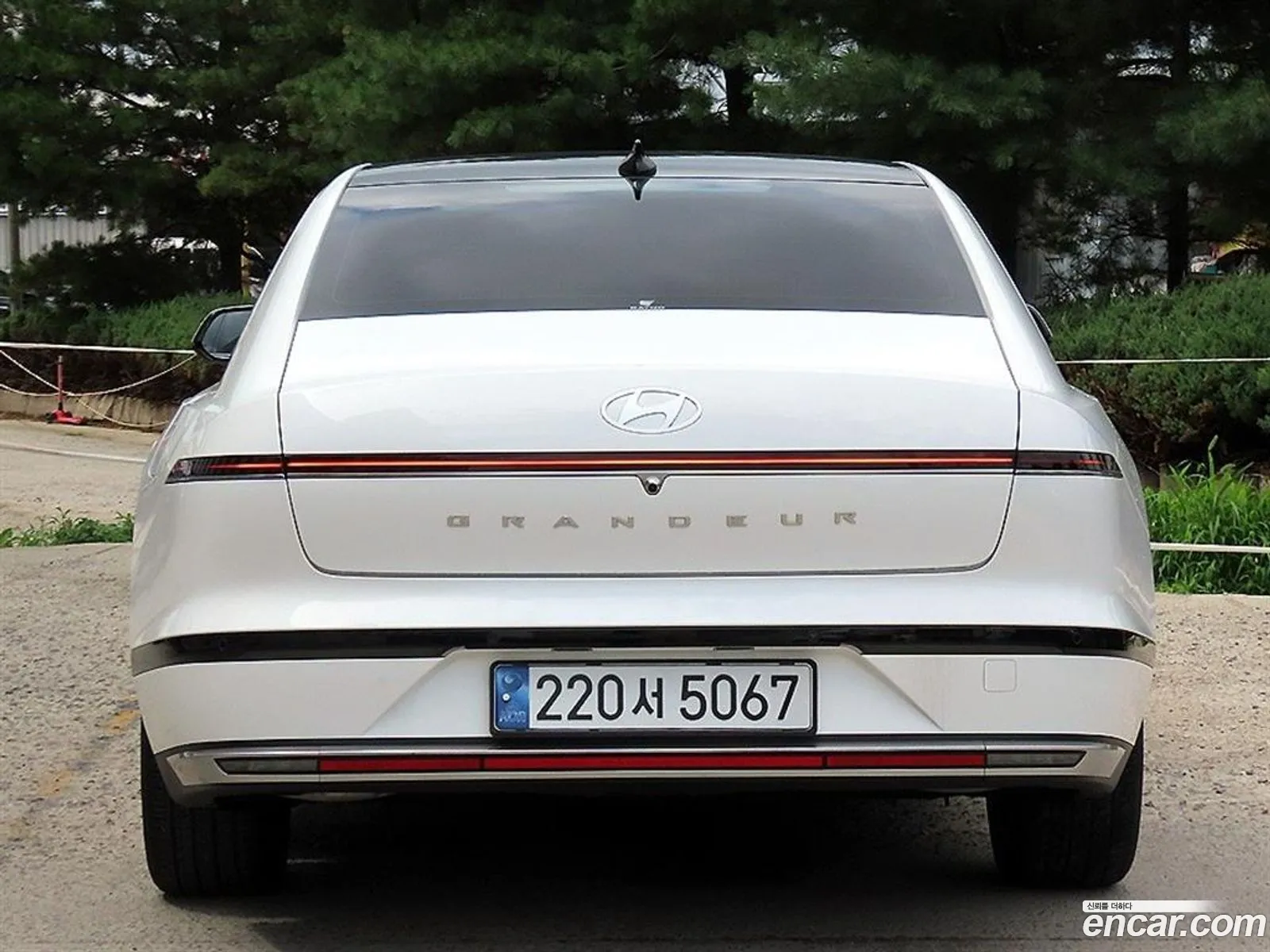 Hyundai Grandeur Hybrid 2023 — 8