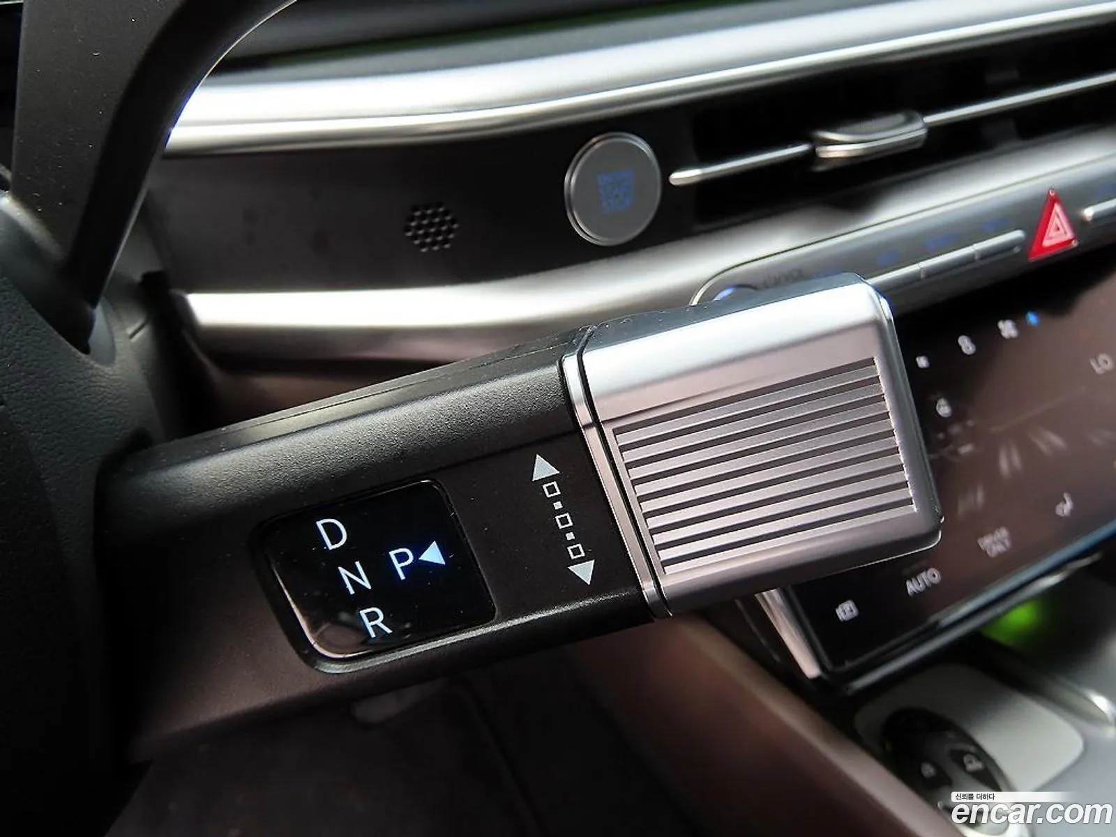 Hyundai Grandeur Hybrid 2023 — 10