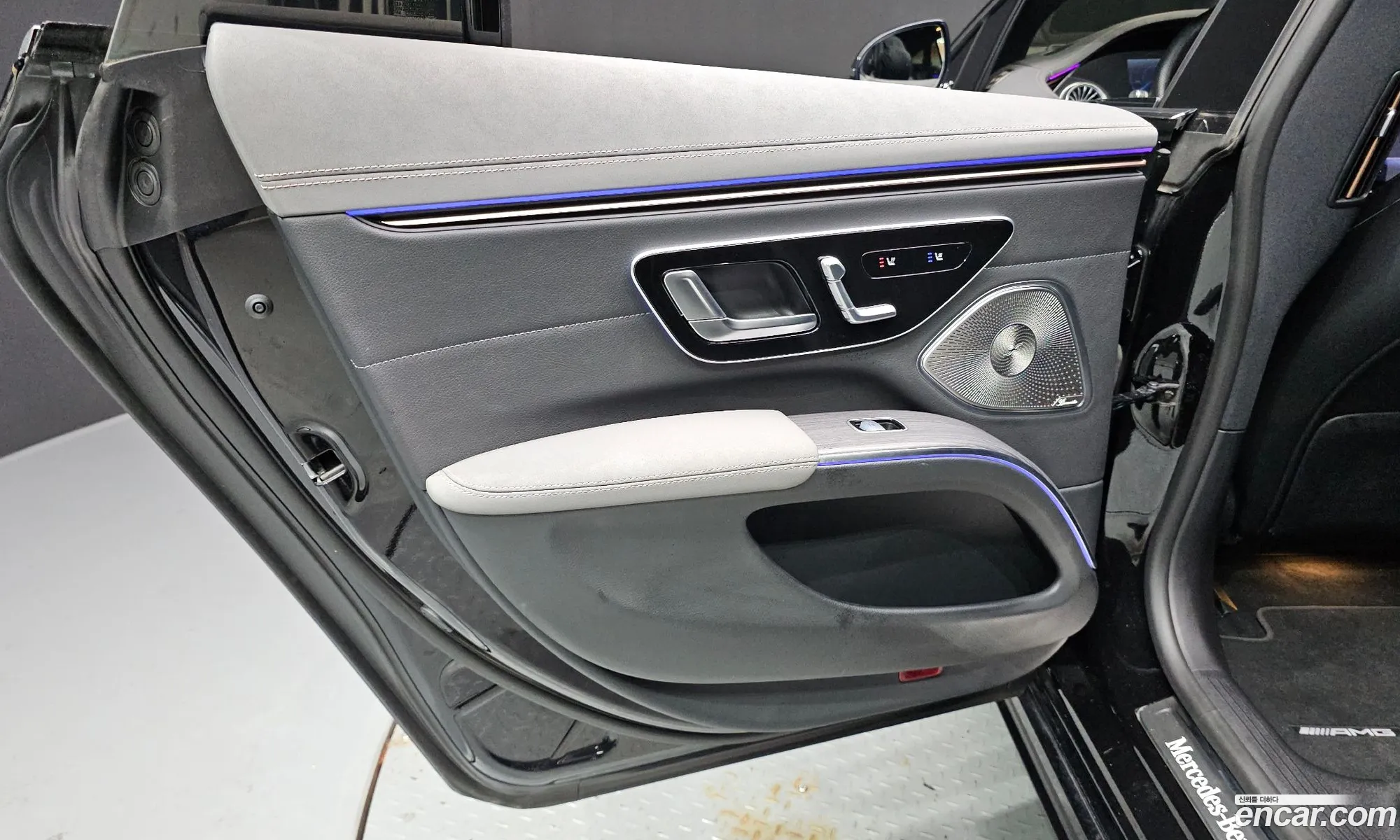 Mercedes-Benz EQS V297 2023 — 8