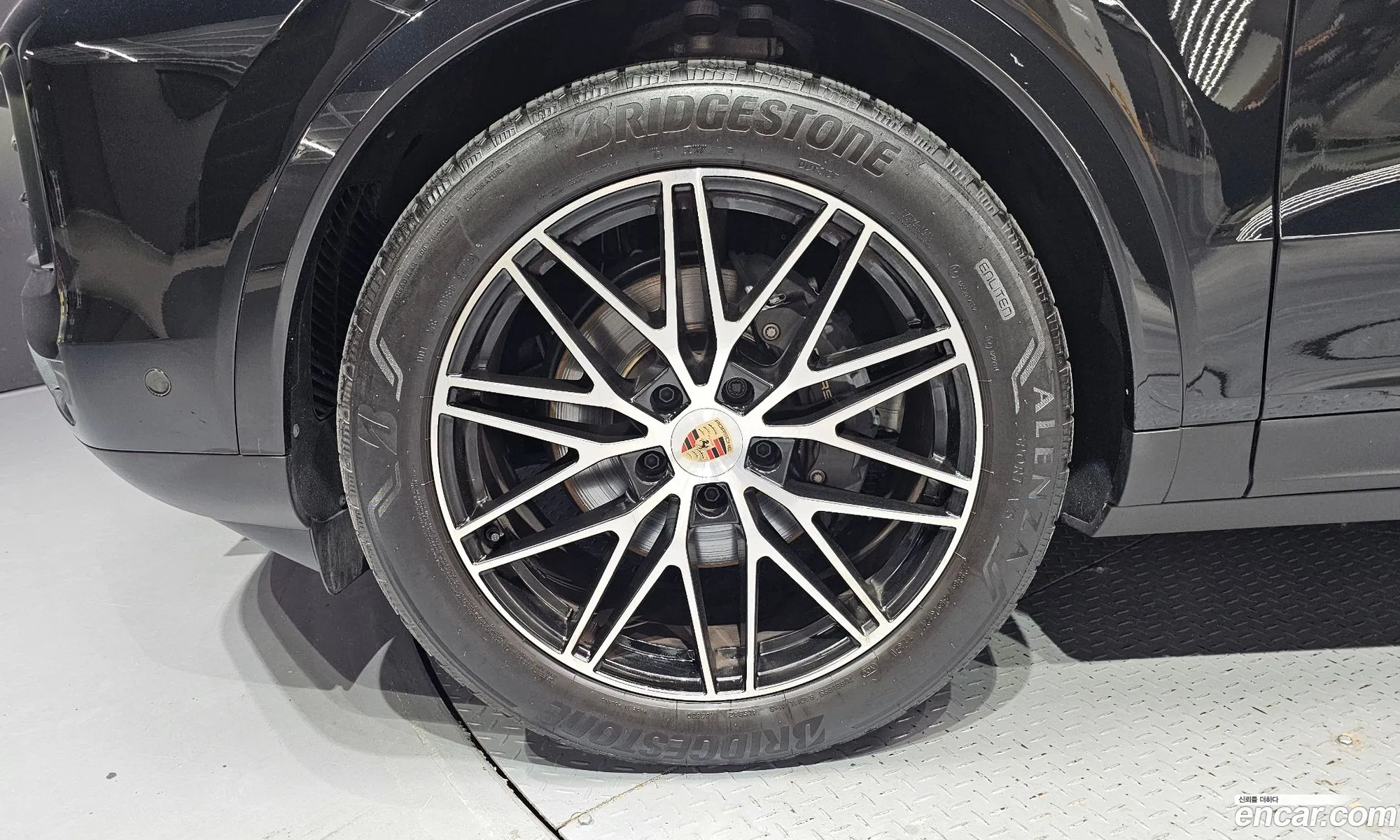 Porsche Cayenne 2025 WP1BA29Y4SDA55393 — 34