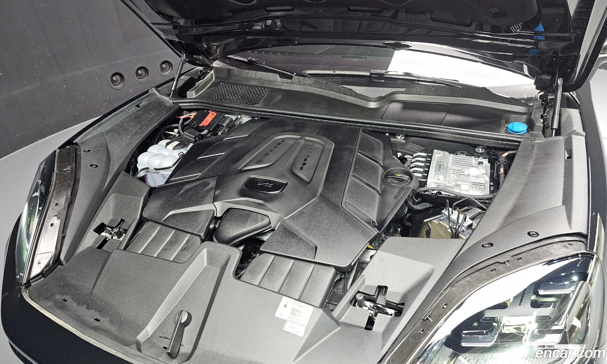 Porsche Cayenne 2025 WP1BA29Y4SDA55393 — 18