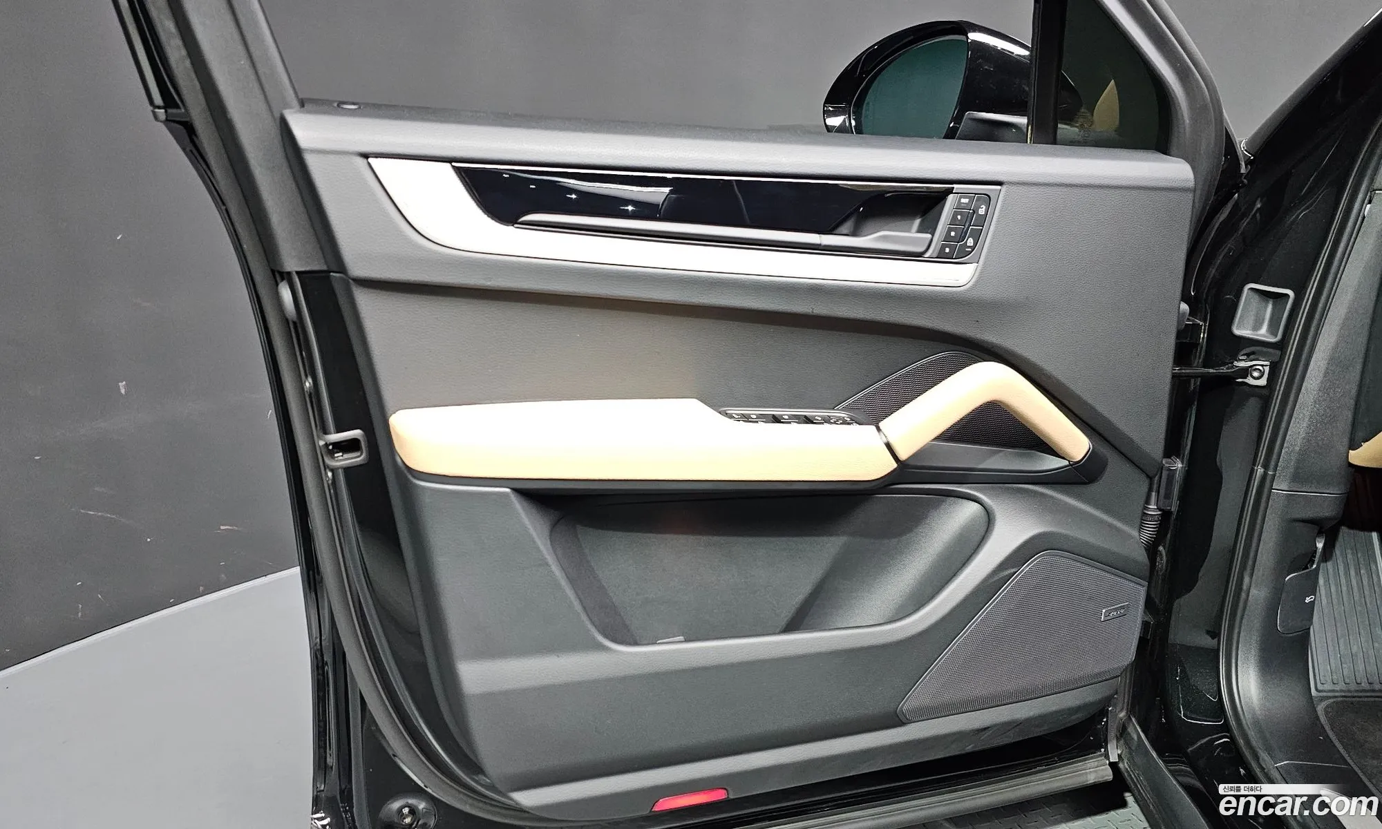 Porsche Cayenne 2025 WP1BA29Y4SDA55393 — 27