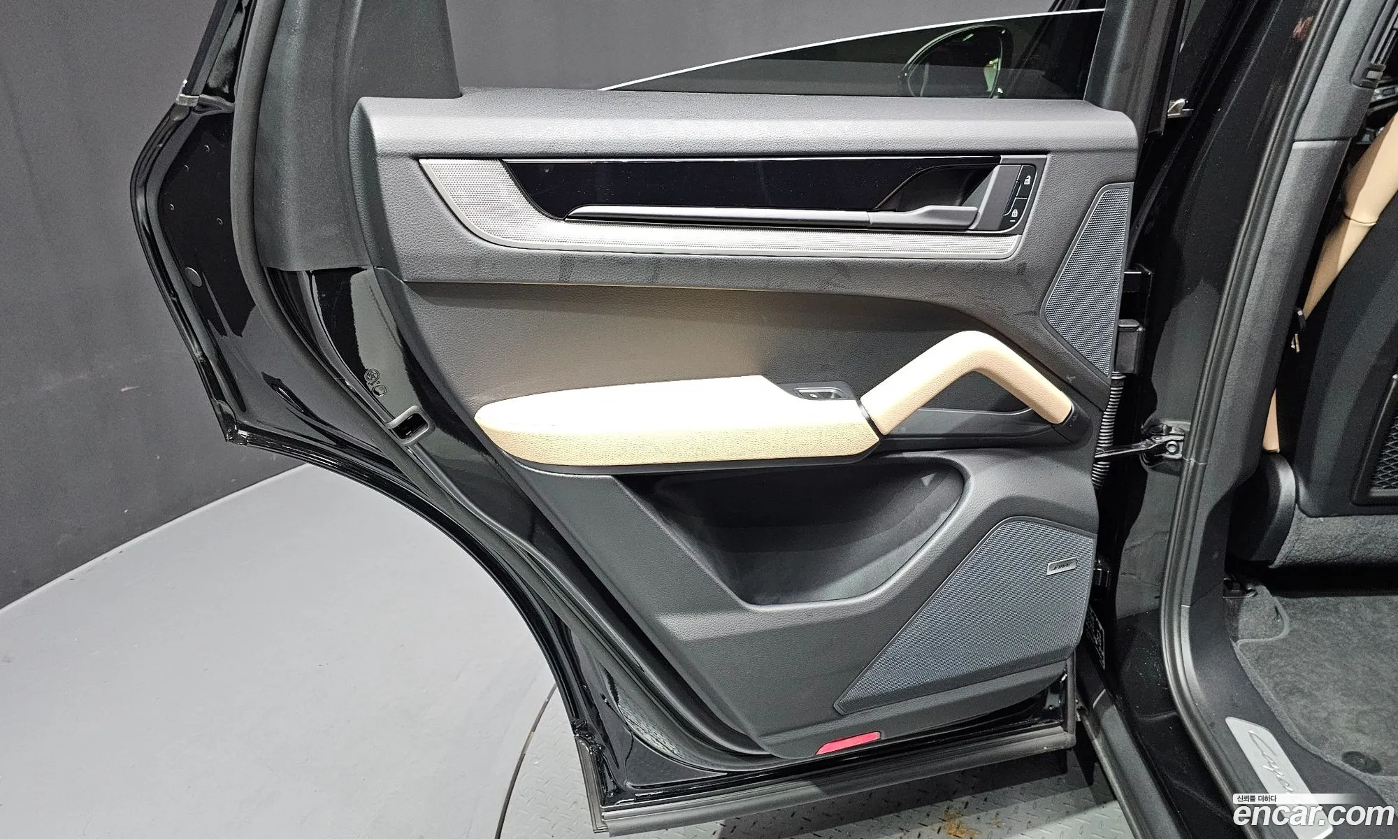 Porsche Cayenne 2025 WP1BA29Y4SDA55393 — 19