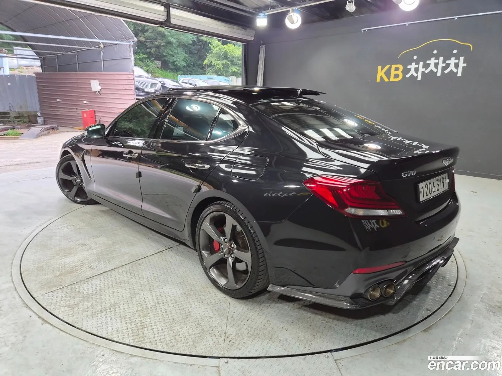 Genesis G70 2018 — 12