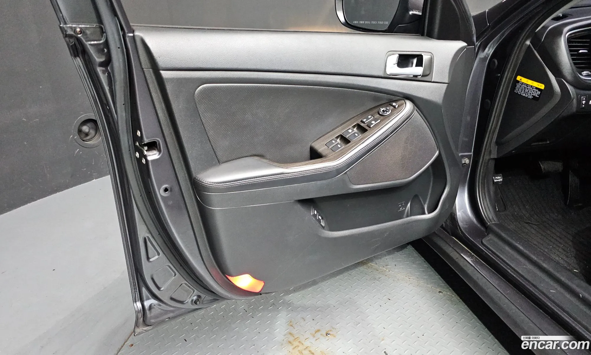 Kia K5 2015 KNAGM419BFA600373 — 23