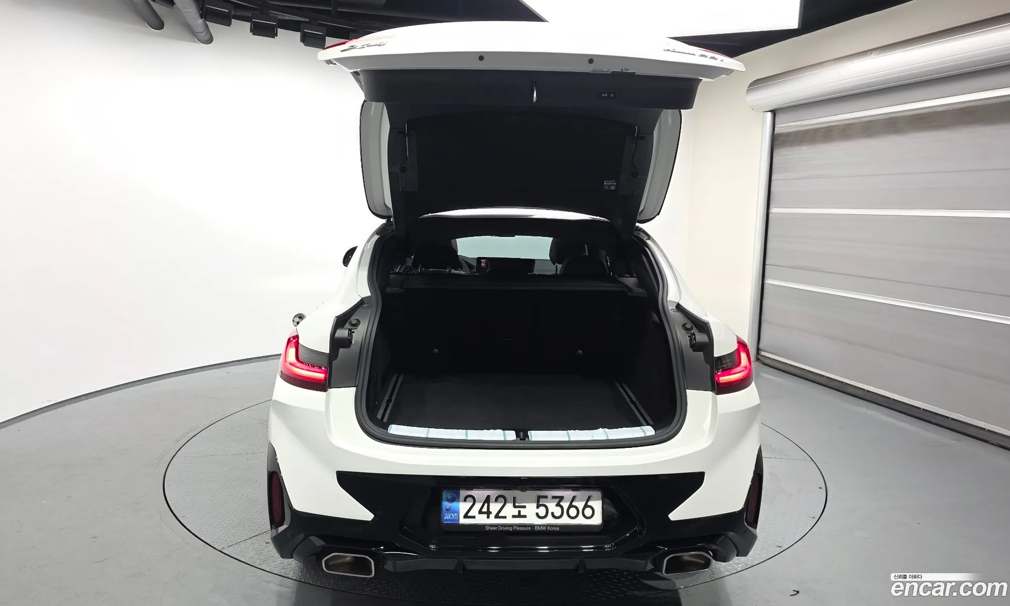 BMW X4 2023 — 16