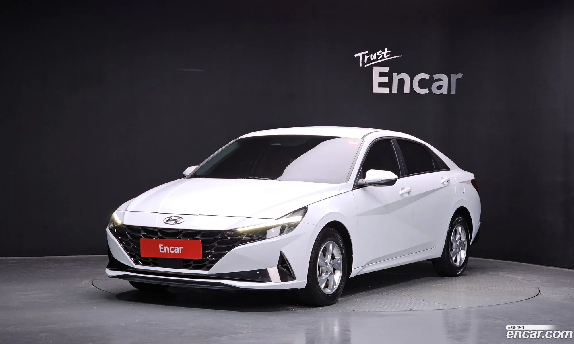 Hyundai Elantra 2021 — 2