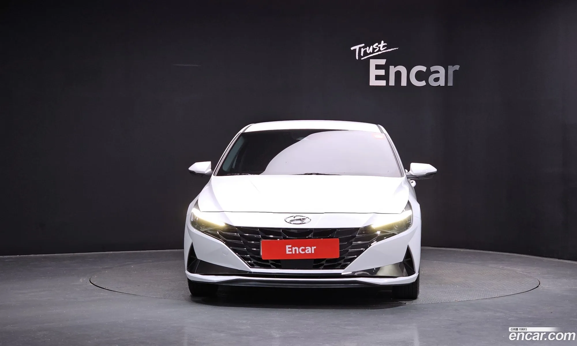 Hyundai Elantra 2021 — 16