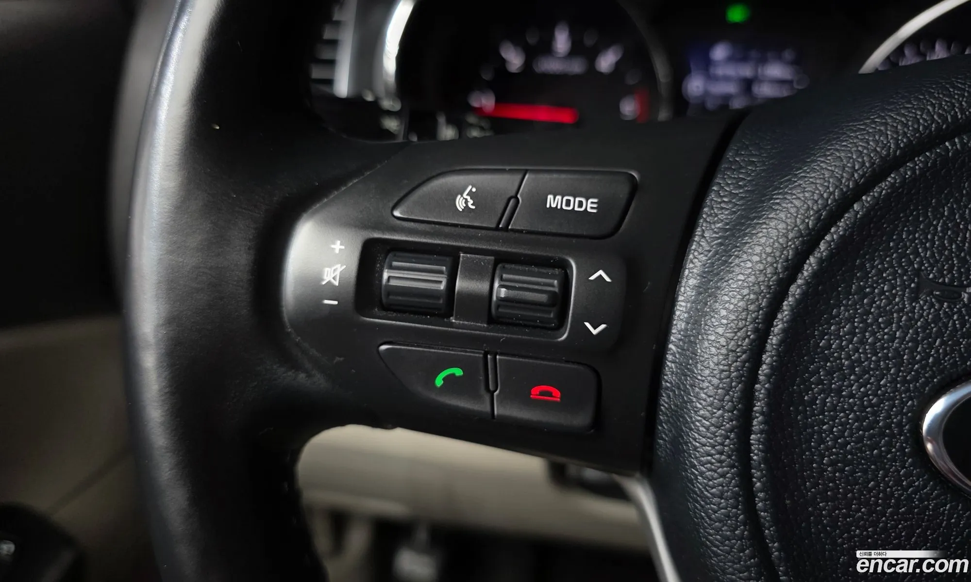 Kia Carnival 2018 KNAMB81ABJS428494 — 16