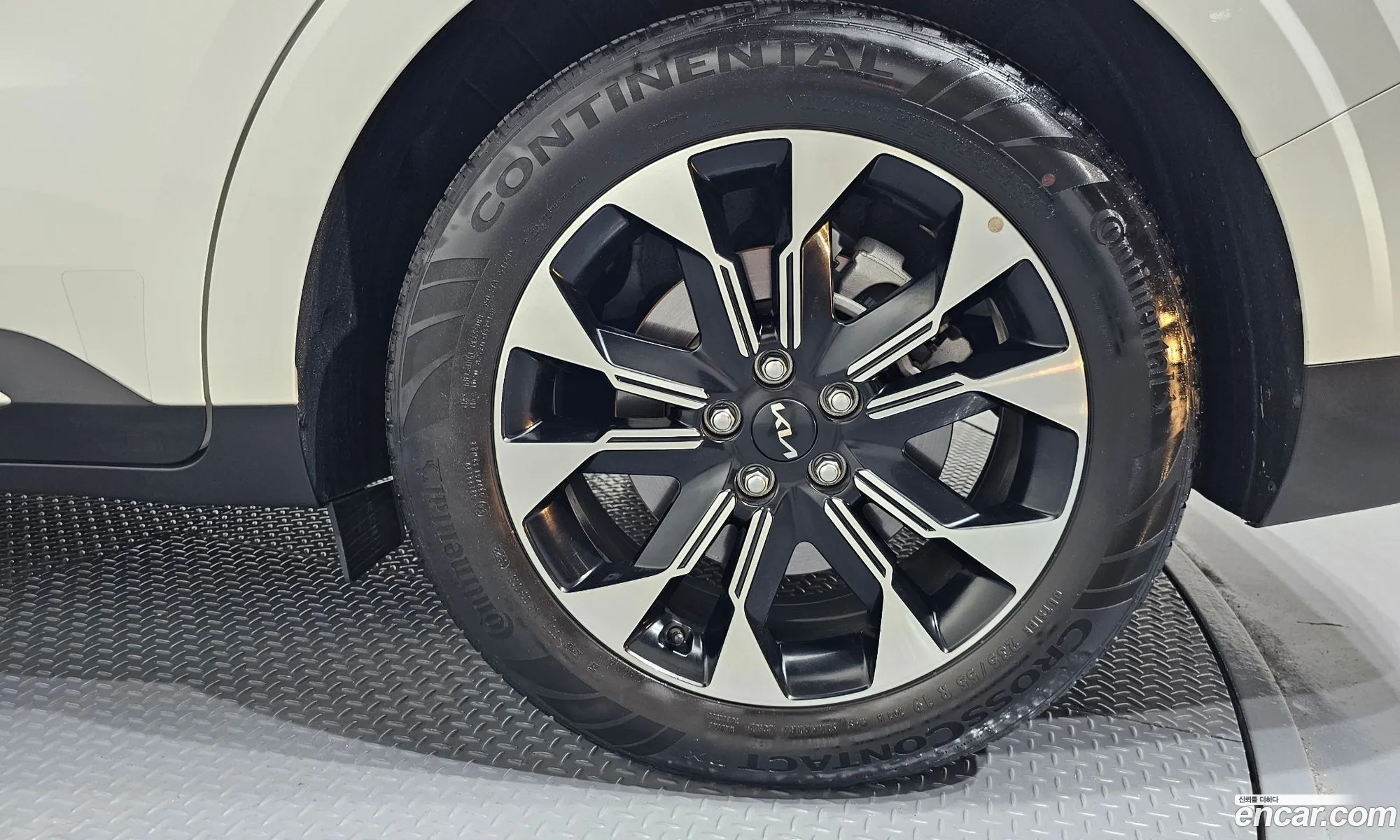Kia Carnival 2022 — 7