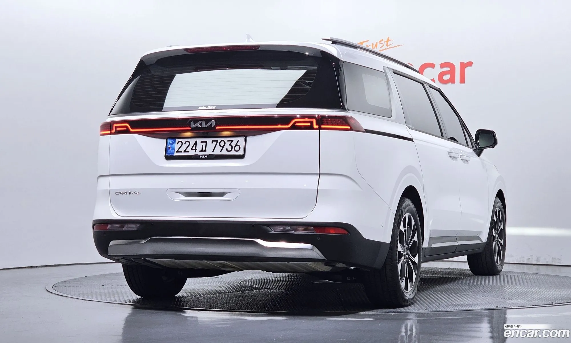 Kia Carnival 2022 — 11