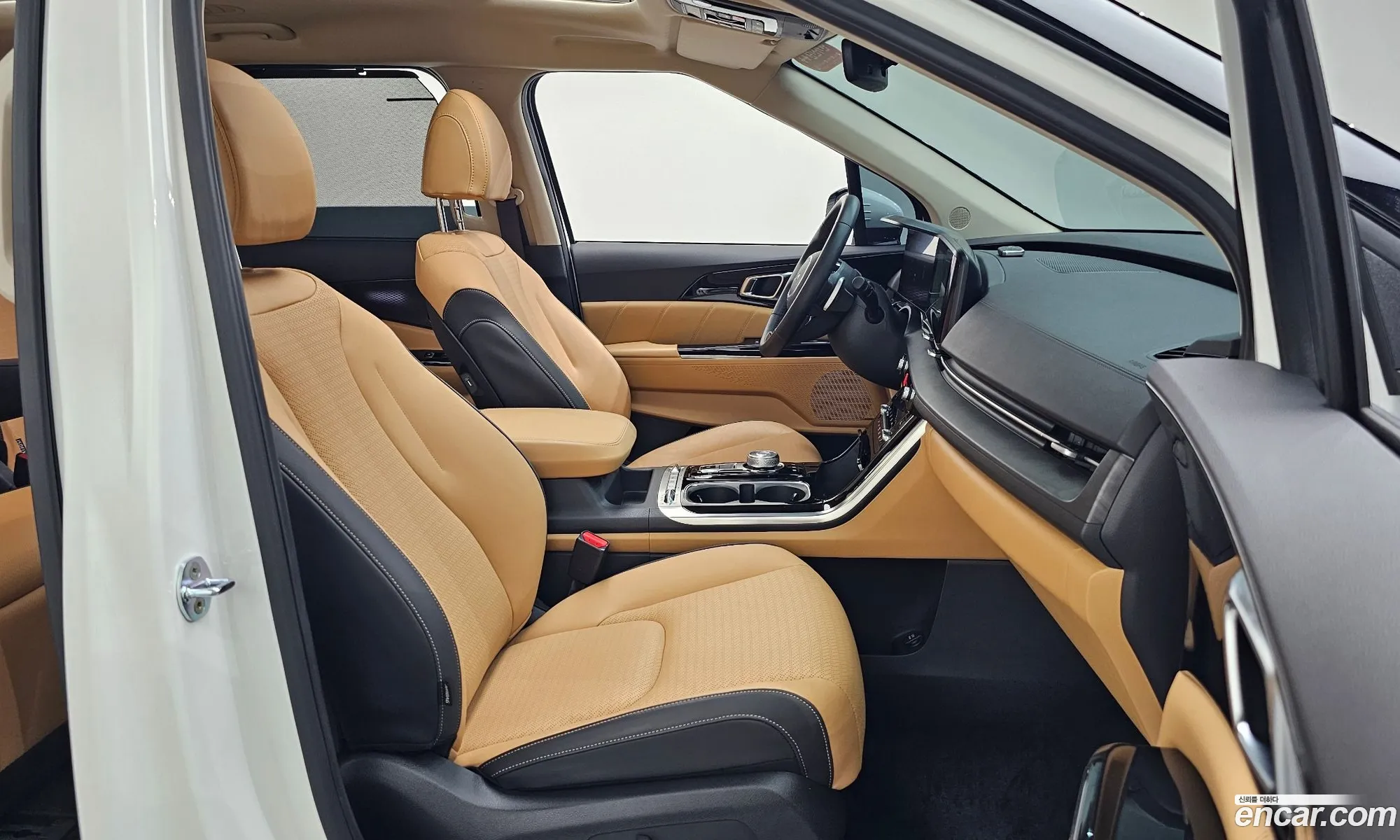 Kia Carnival 2022 — 34
