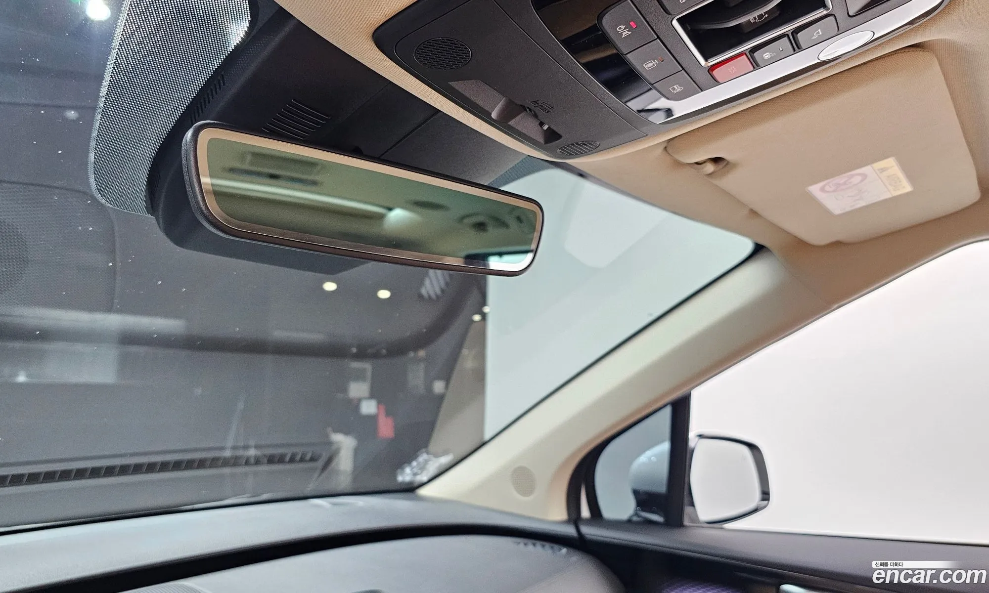 Kia Carnival 2022 — 33