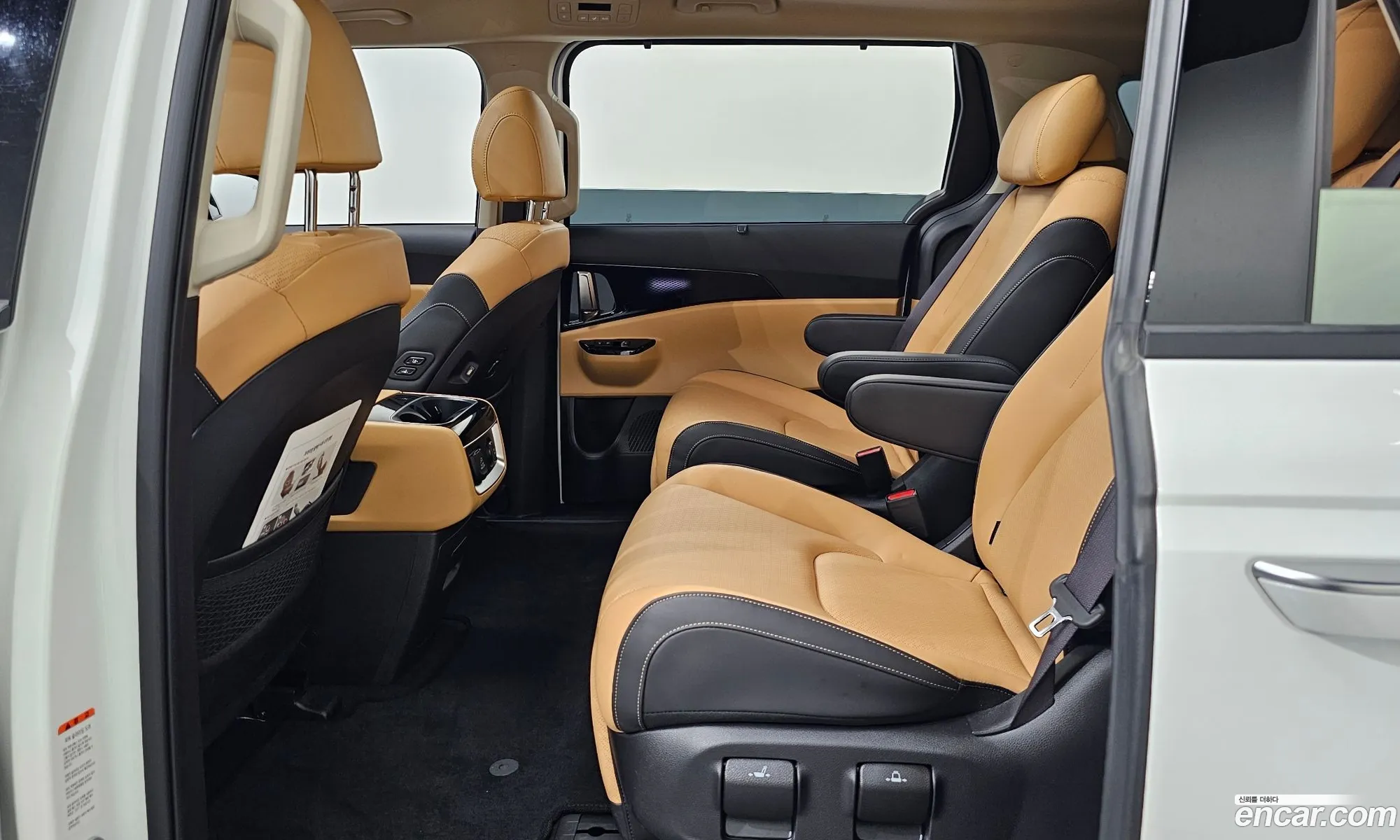 Kia Carnival 2022 — 22