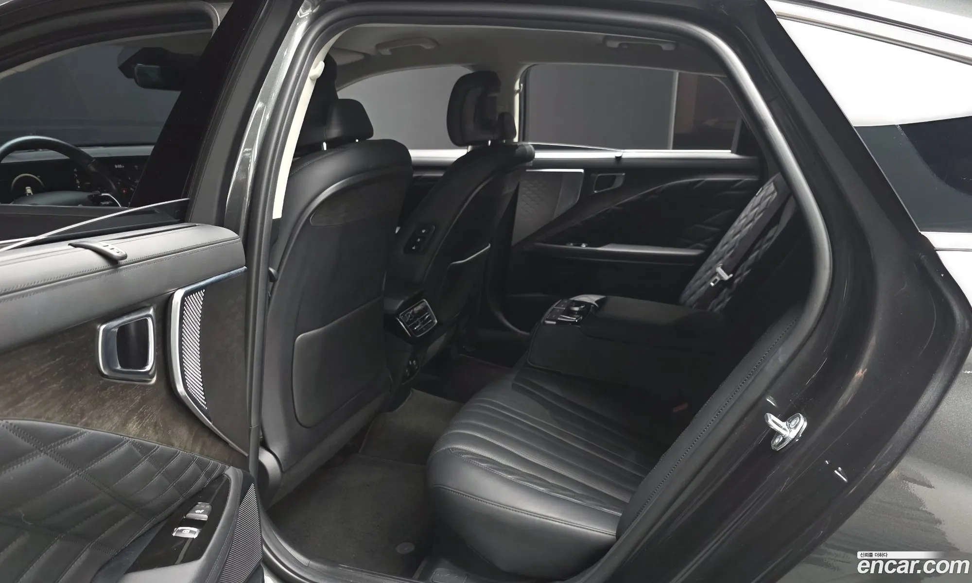 Kia K8 Hybrid