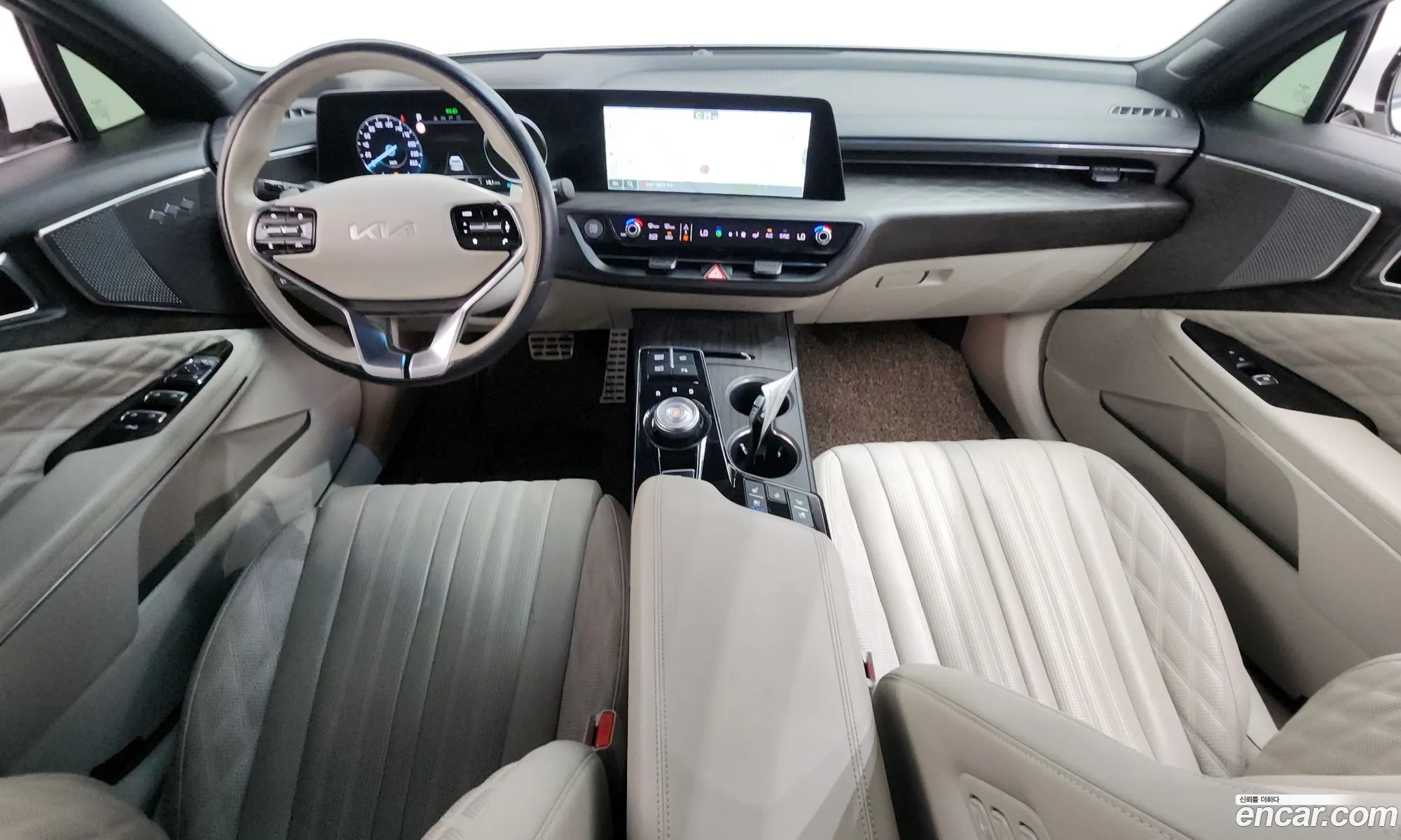 Kia K8 2021 KNAM641BBNA013328 — 7