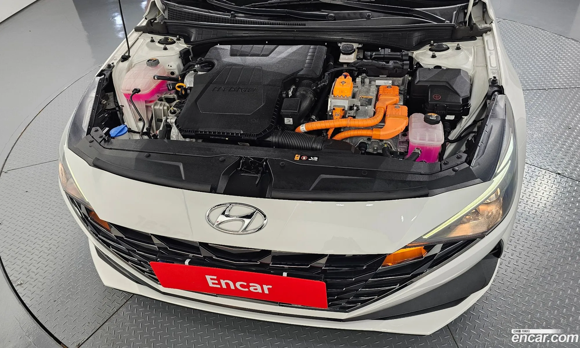 Hyundai Elantra Hybrid 2023 — 11