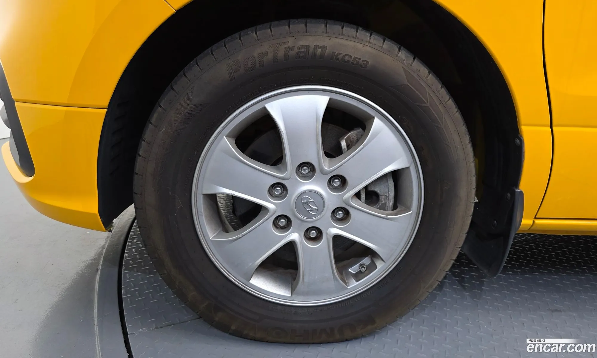 Hyundai Grand Starex 2020 — 14