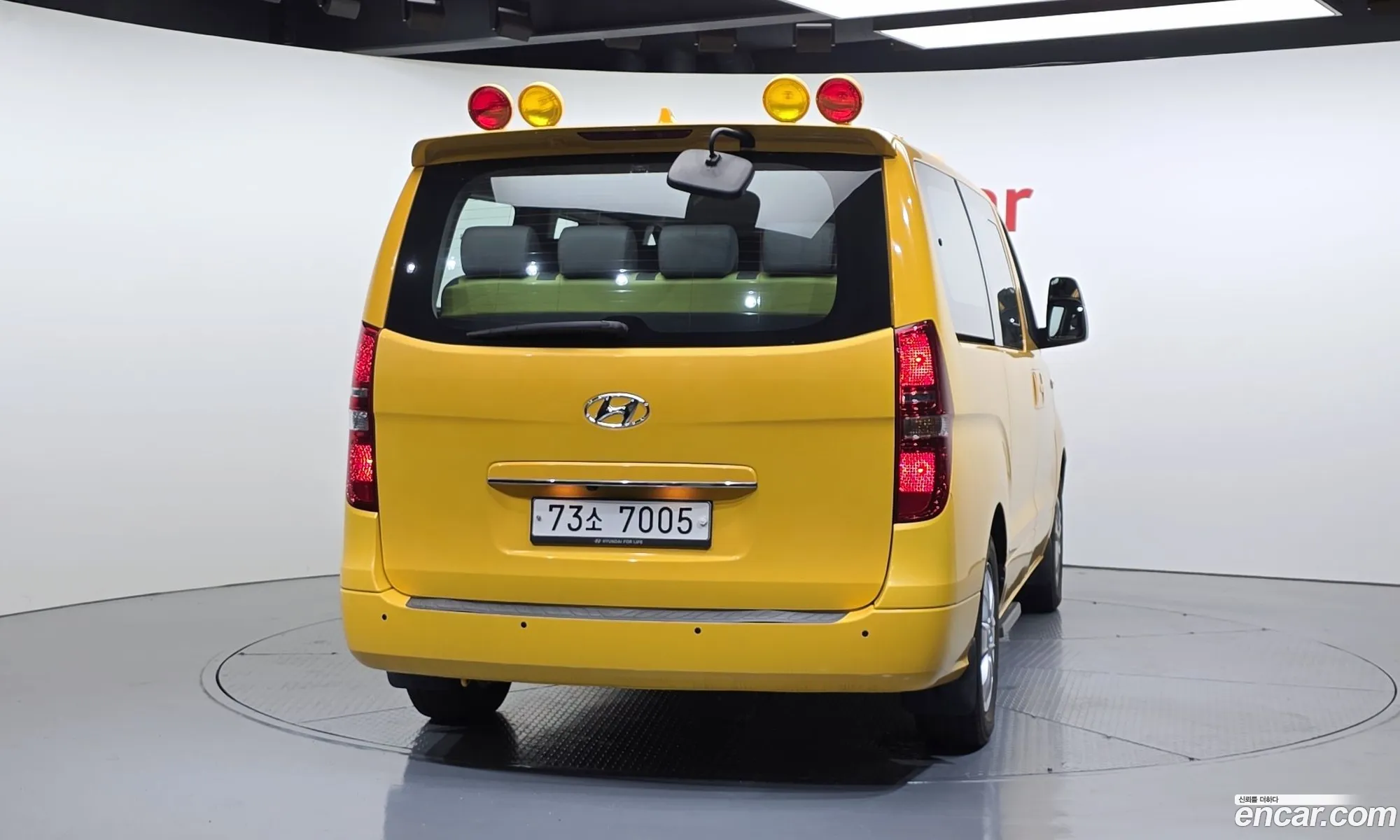Hyundai Grand Starex 2020 — 27