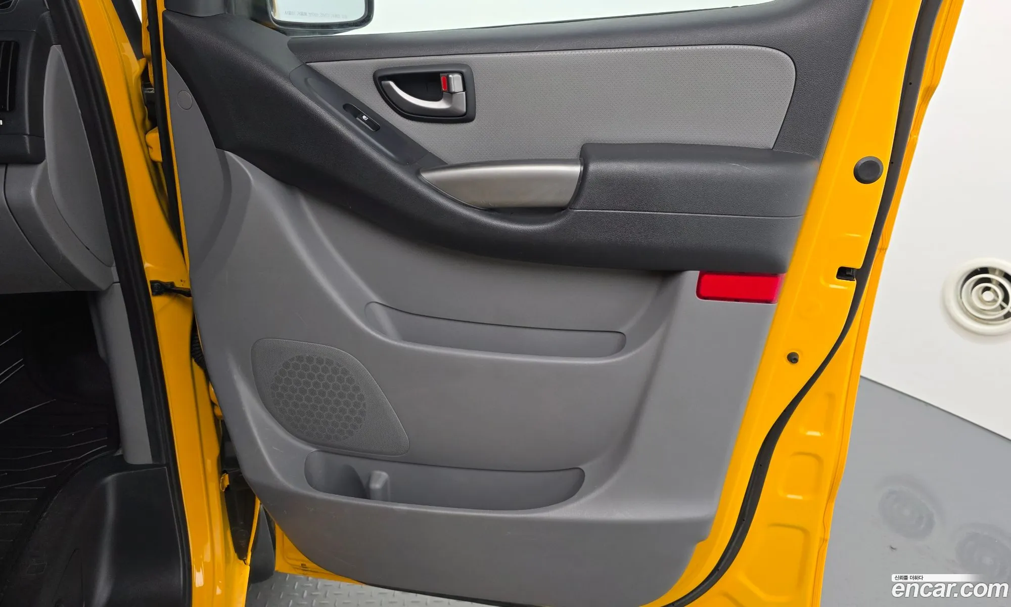 Hyundai Grand Starex 2020 — 3