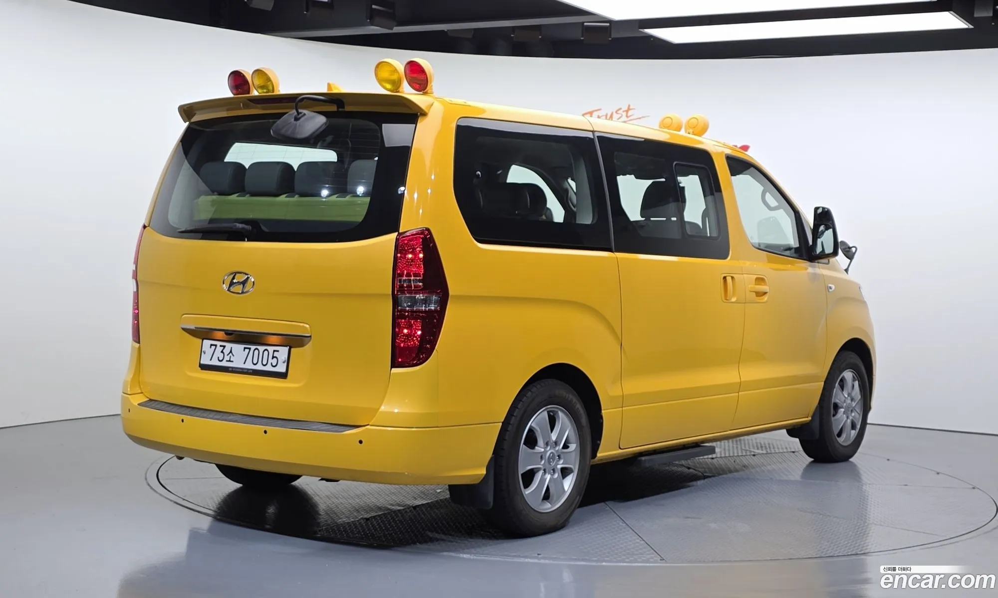 Hyundai Grand Starex 2020 — 22