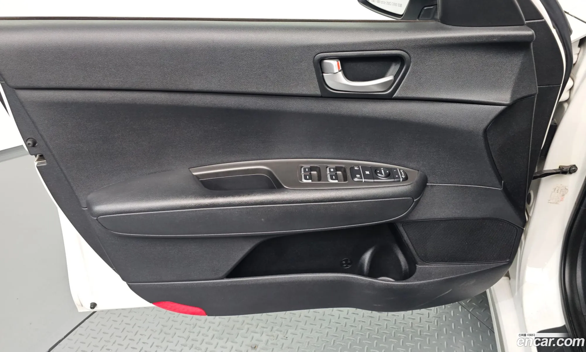 Kia K5 2016 KNAGS416BGA104266 — 5