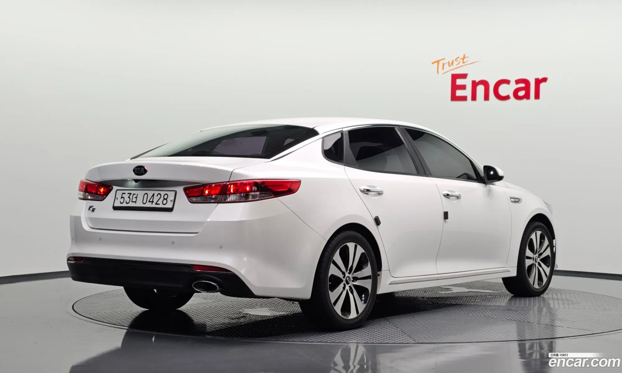 Kia K5 2016 KNAGS416BGA104266 — 9