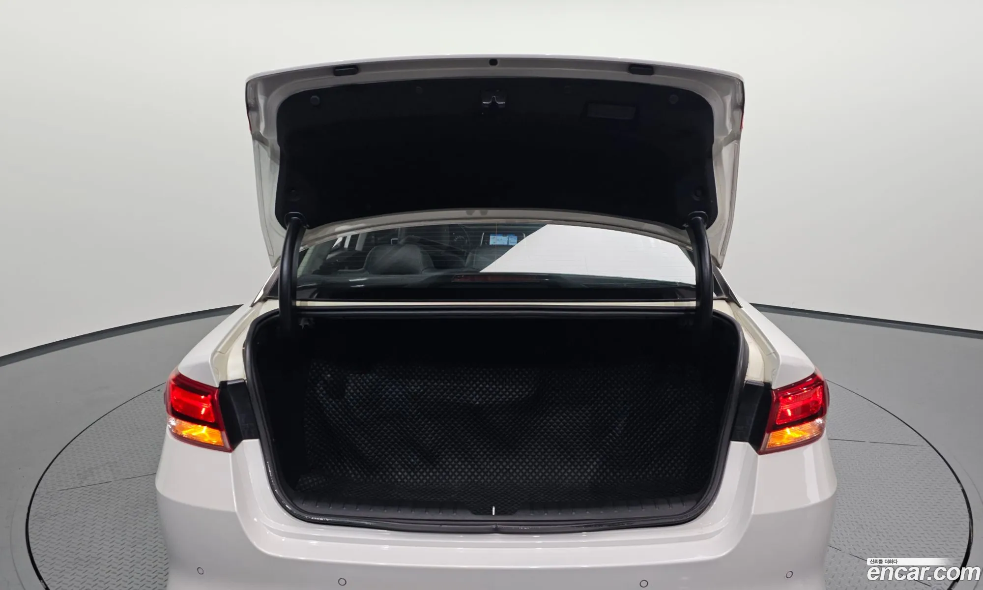 Kia K5 2016 KNAGS416BGA104266 — 18