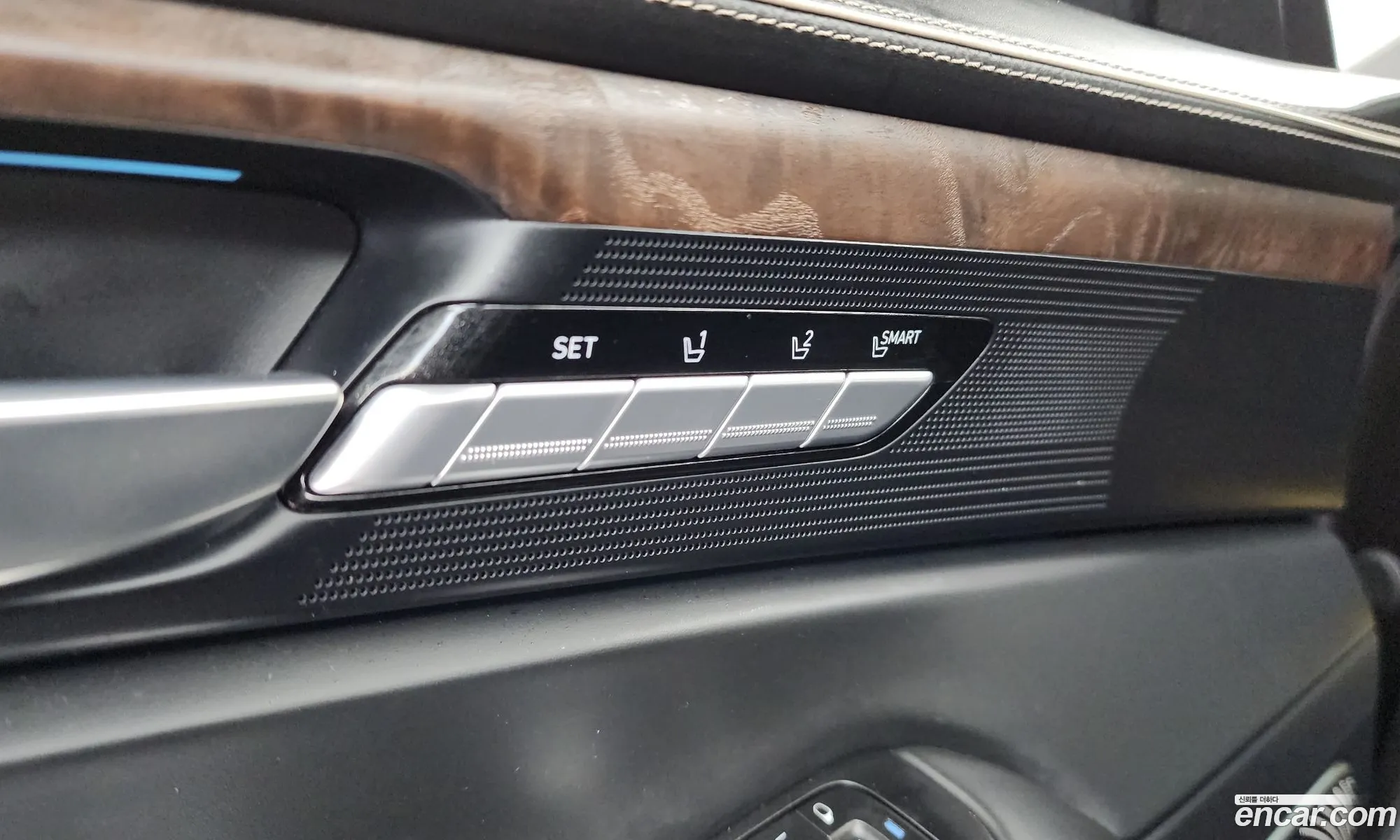 Genesis G90 2019 KMHG541HDKU070055 — 37