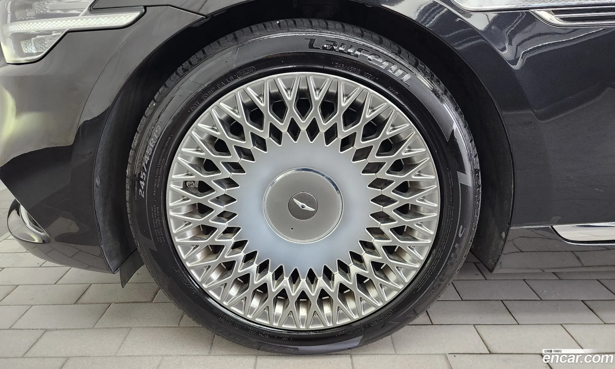 Genesis G90 2019 KMHG541HDKU070055 — 13