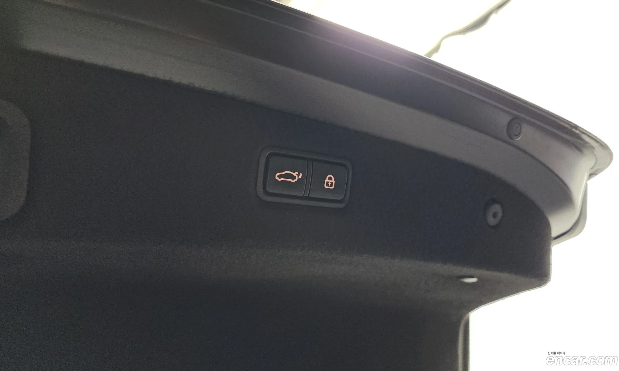Genesis G90 2019 KMHG541HDKU070055 — 3