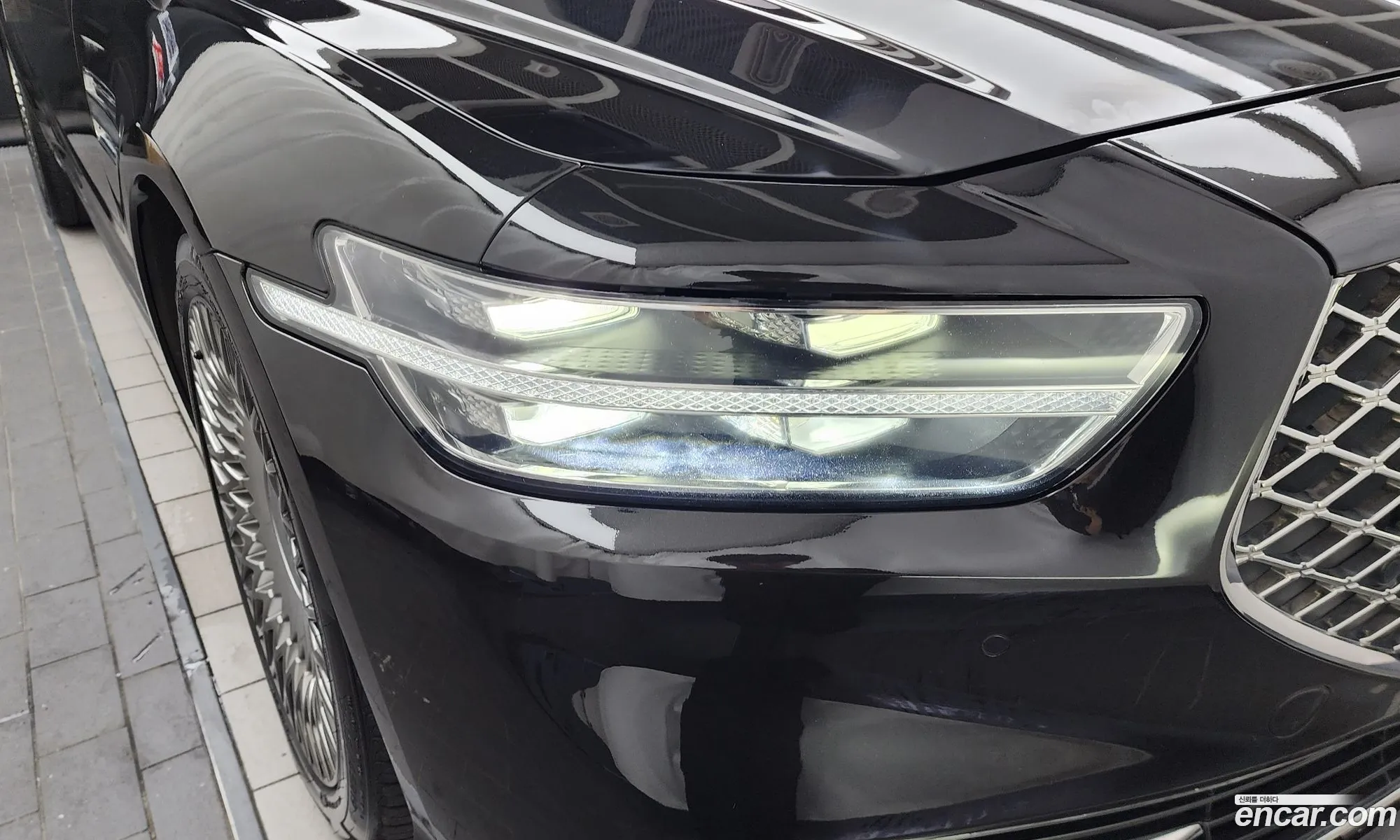 Genesis G90 2019 KMHG541HDKU070055 — 11
