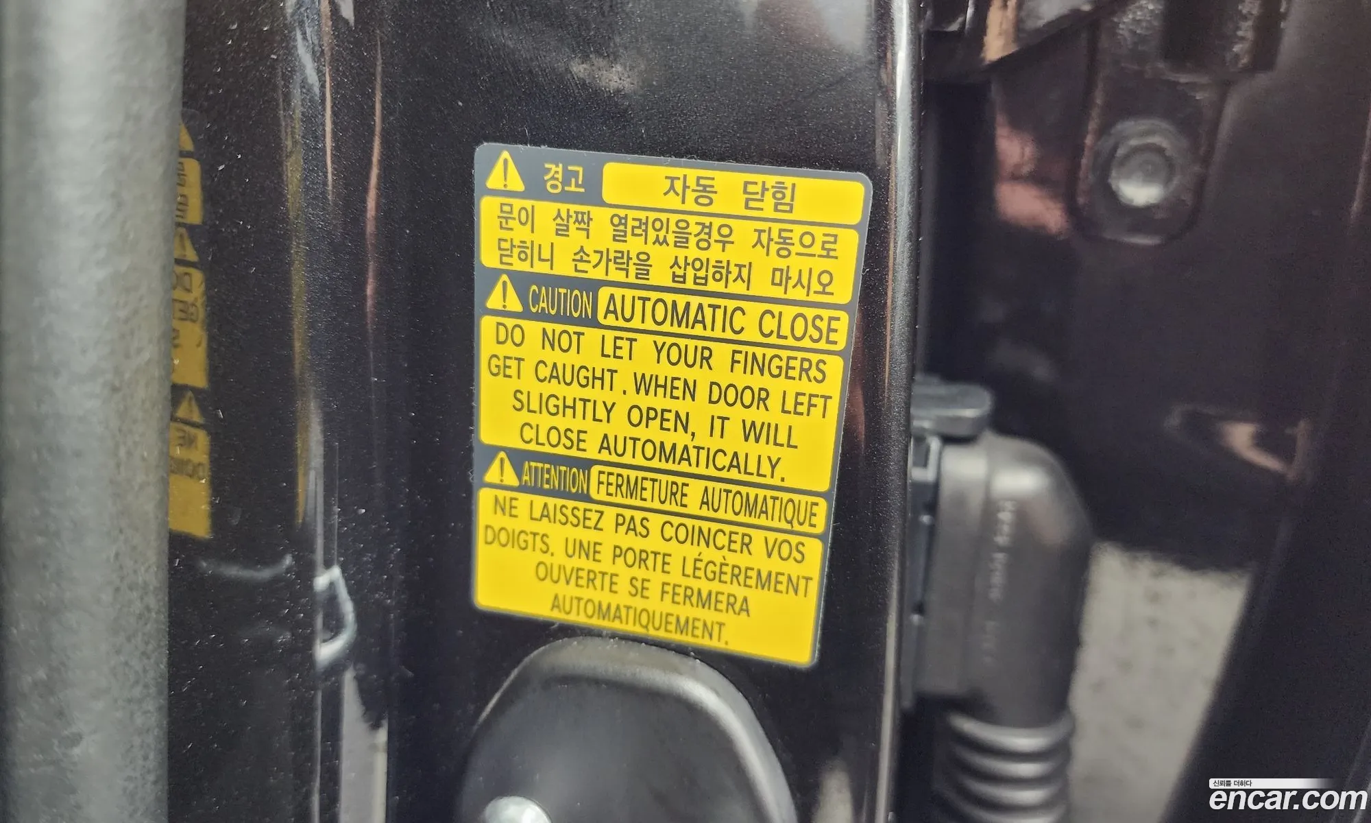 Genesis G90 2019 KMHG541HDKU070055 — 18