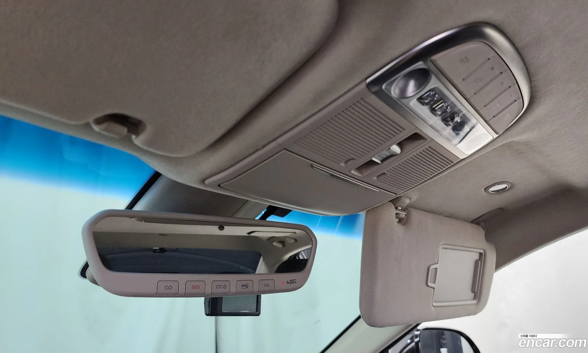 Genesis G90 2019 KMHG541HDKU070055 — 34