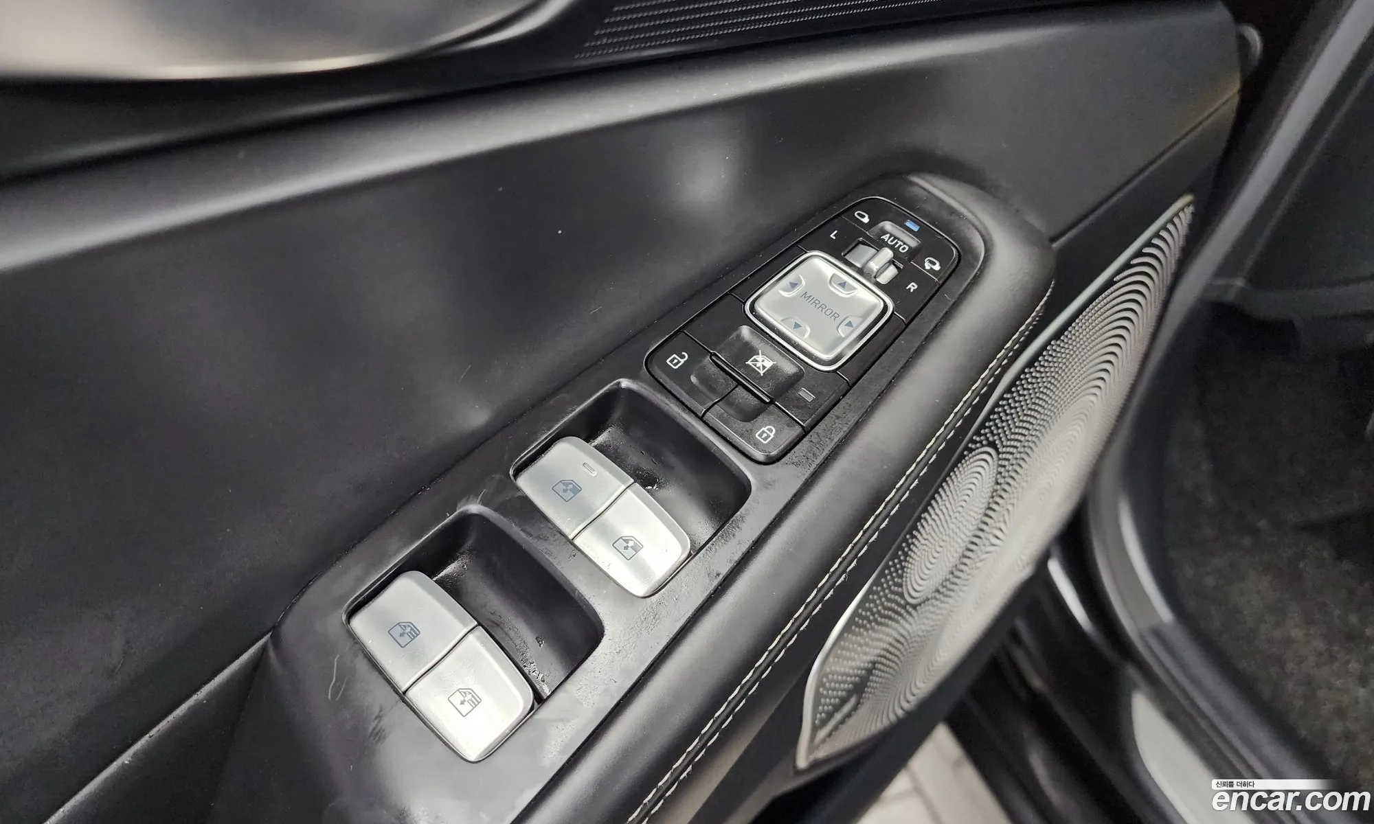 Genesis G90 2019 KMHG541HDKU070055 — 15