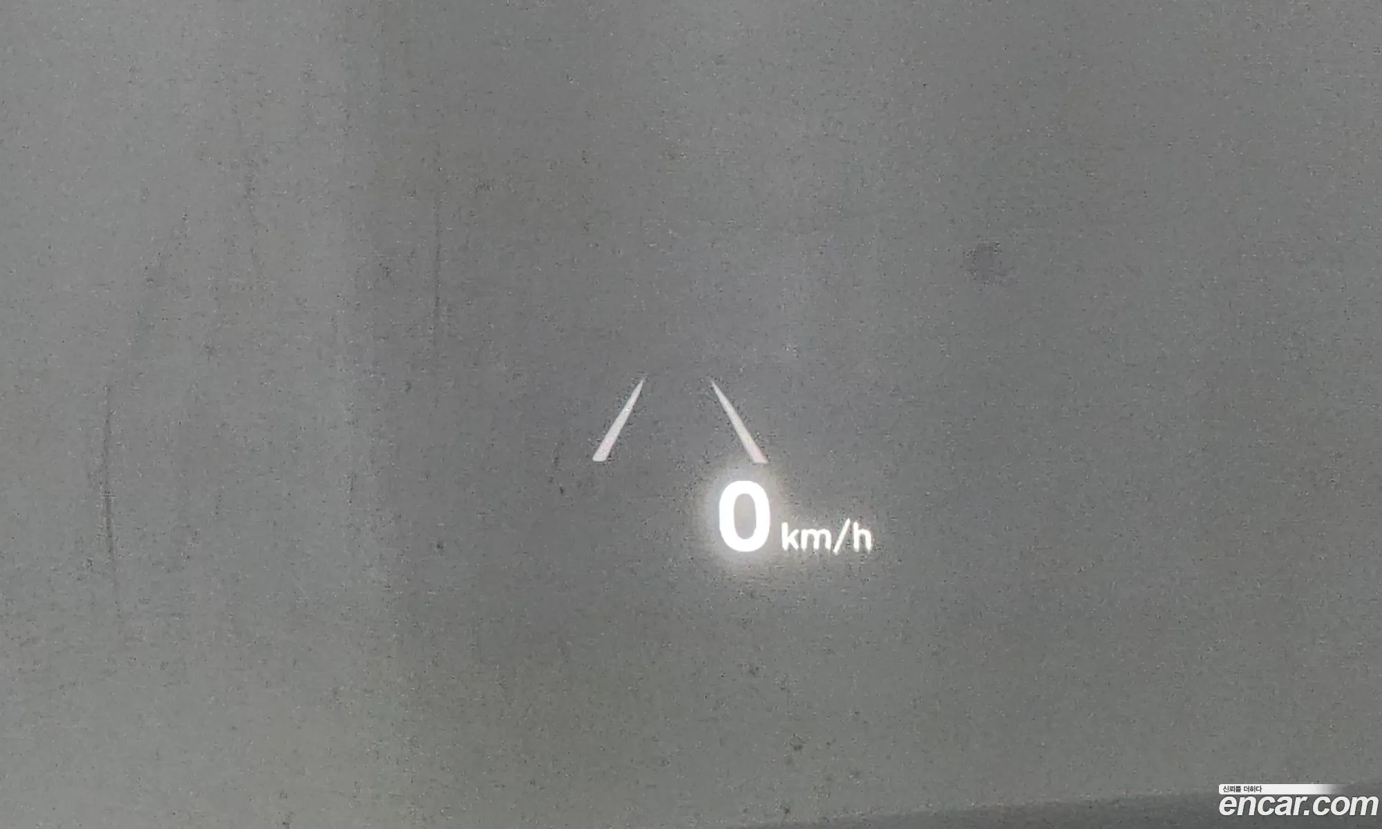 Genesis G90 2019 KMHG541HDKU070055 — 30