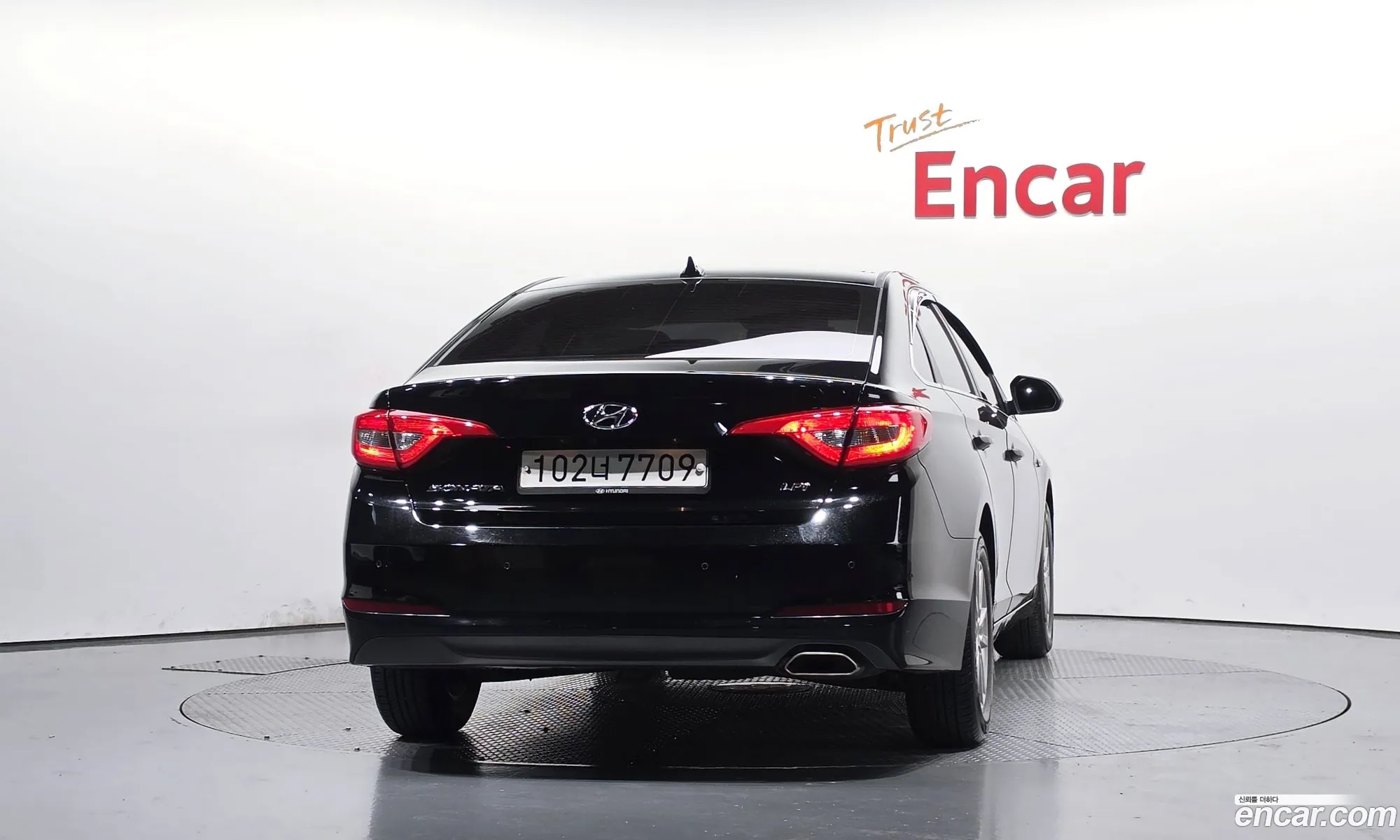 Hyundai LF Sonata 2016 KMHE341DBHA274377 — 17