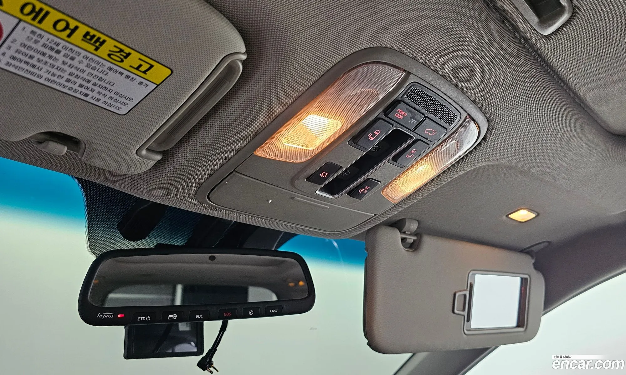 Kia Carnival 2017 KNAME81ABJS403753 — 24