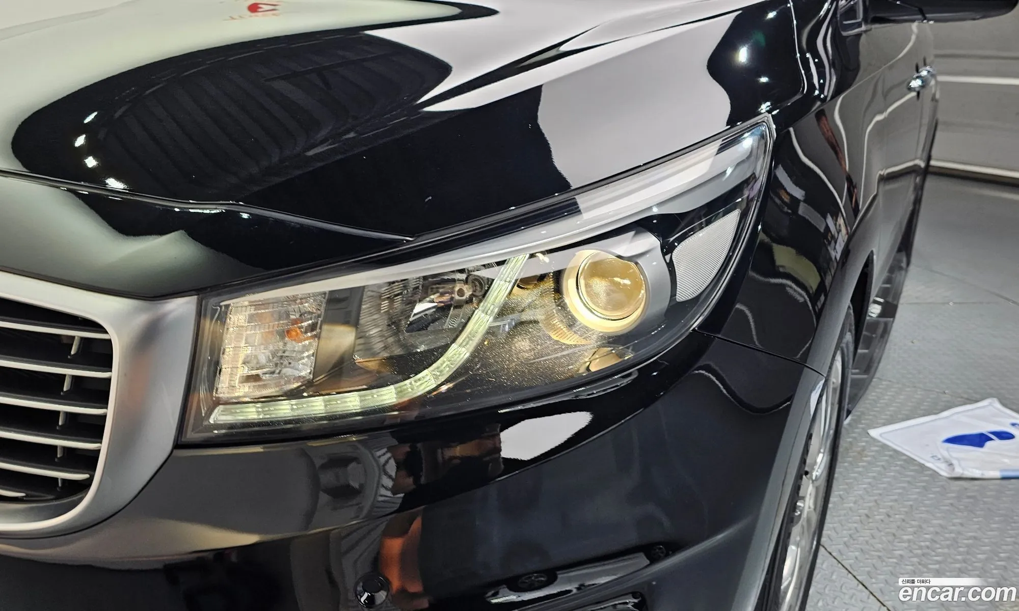 Kia Carnival 2017 KNAME81ABJS403753 — 29