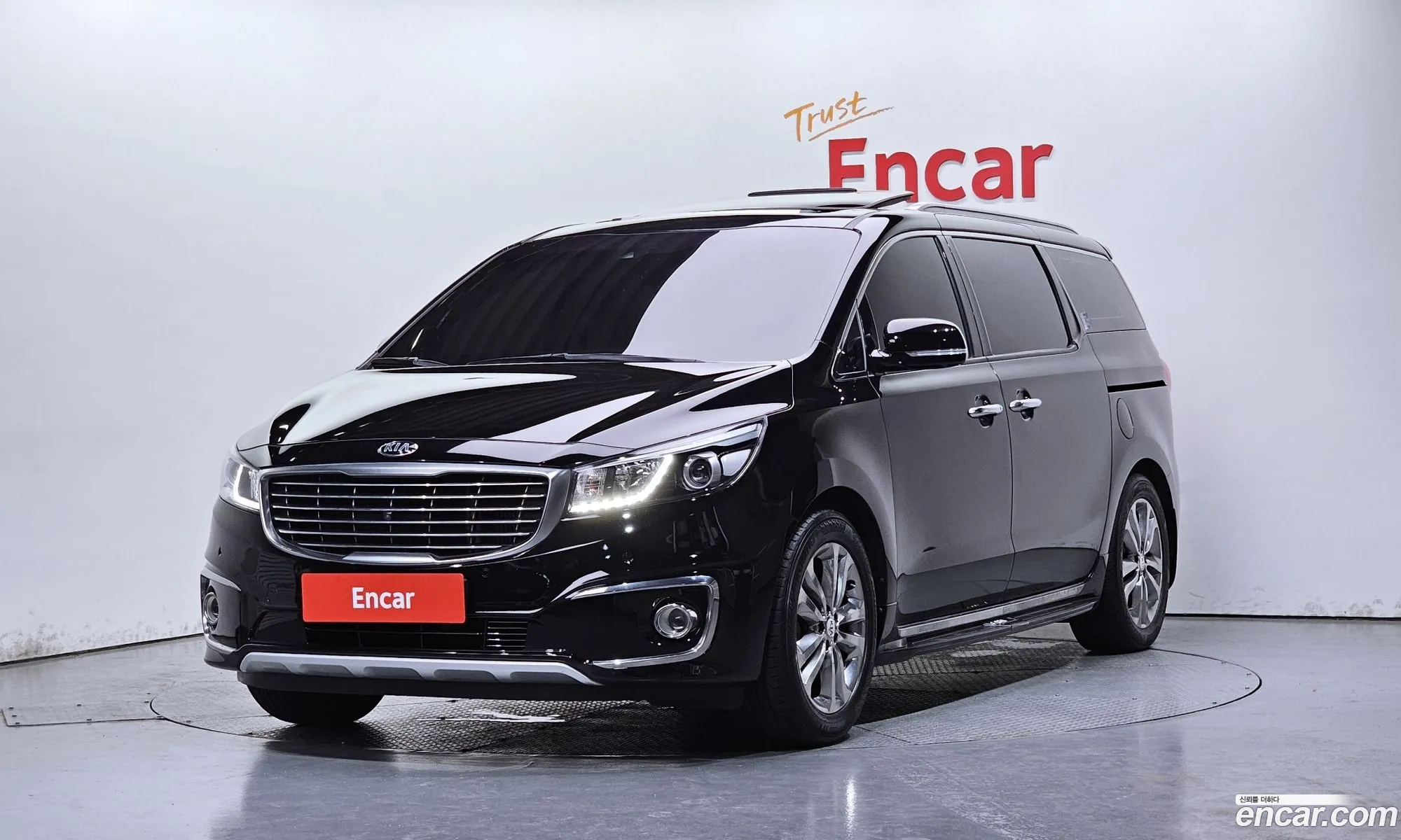 Kia Carnival 2017 KNAME81ABJS403753 — 12