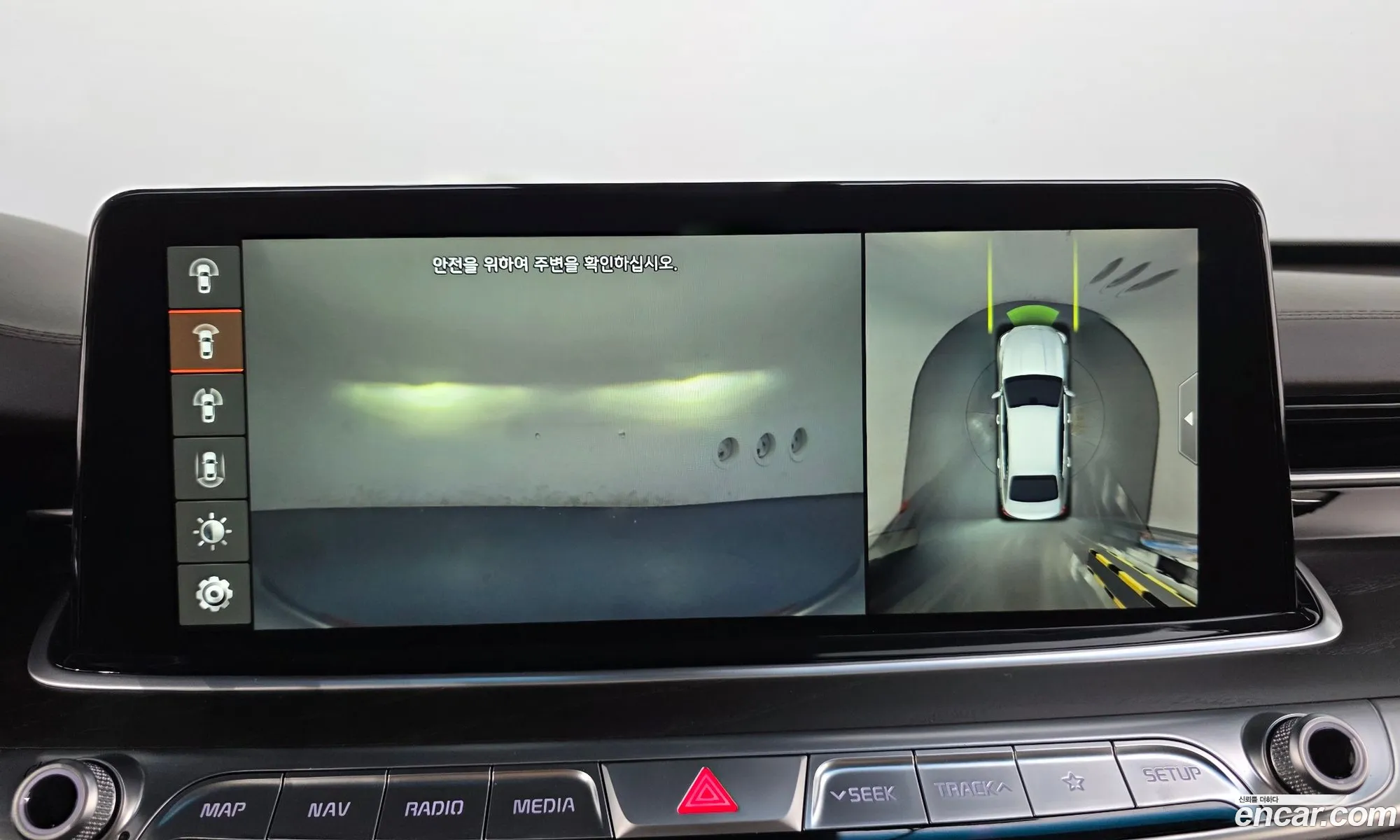 Kia The K9 2018 KNAS2418DKS004679 — 4