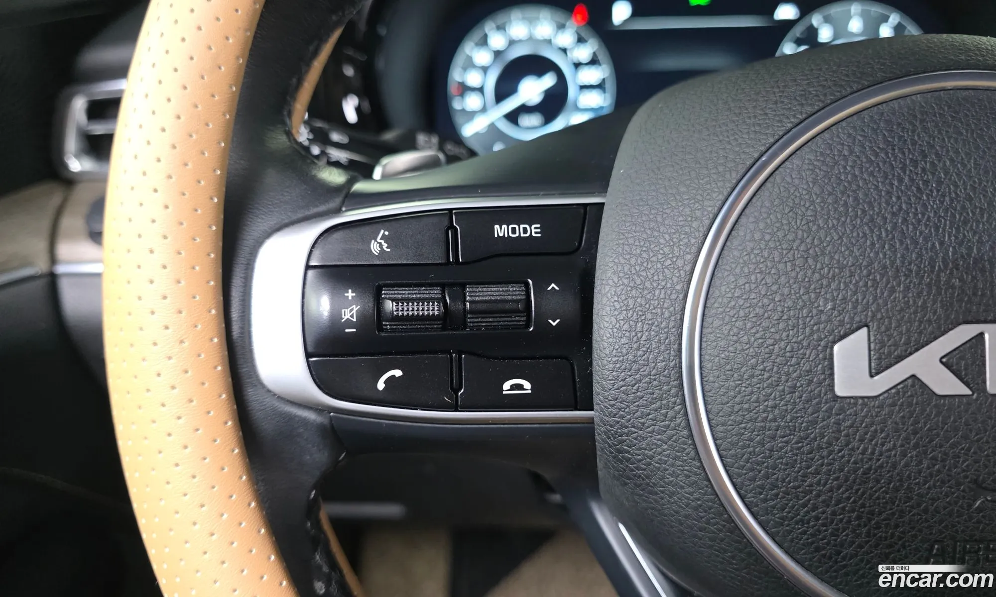 Kia K5 2022 KNAG541ABNA183410 — 31