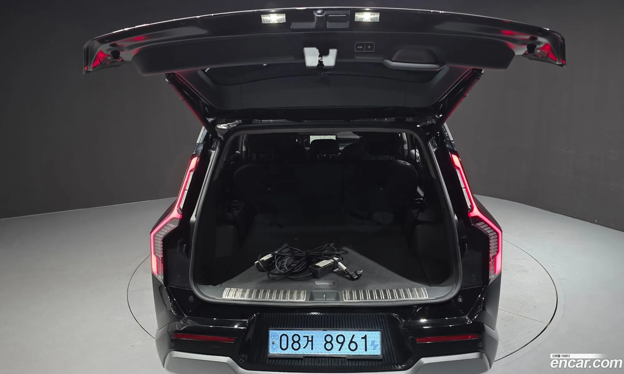 Kia EV9 2023 KNAAF815PRS004530 — 30