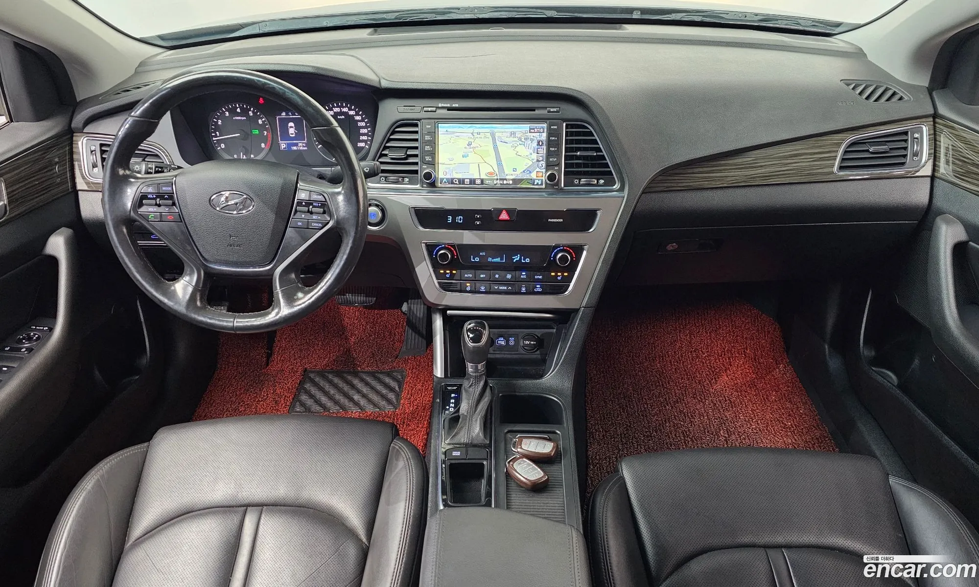 Hyundai LF Sonata 2015 — 11