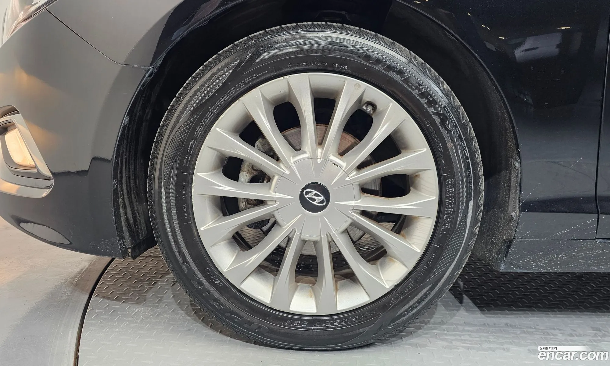 Hyundai LF Sonata 2015 — 18