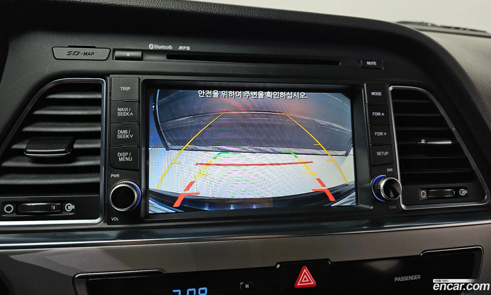 Hyundai LF Sonata 2015 — 19